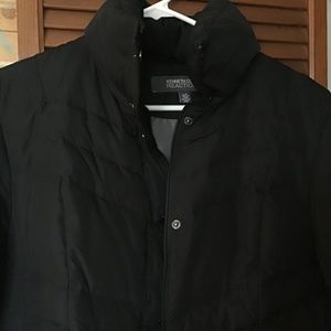 New no tags! Down filled Kenneth Cole puffer down hip length like Black. Large